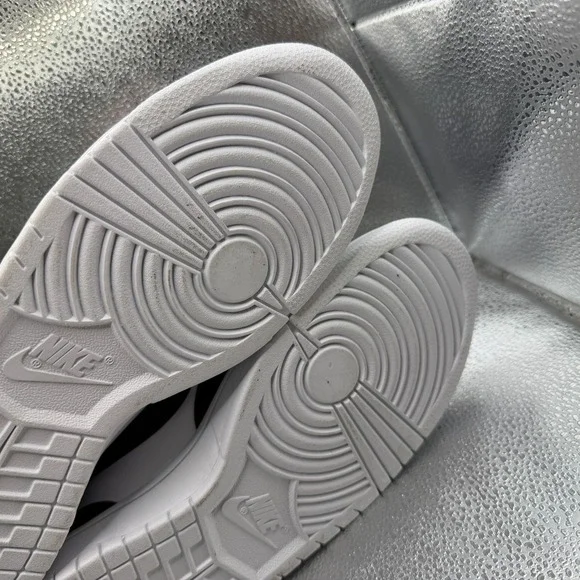 Size 10.5 AMBUSH x Nike‎ Dunk High Black White Mens Lace Up Sneakers CU7544-001 - Picture 12 of 12